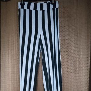 Black and White Stiped Print Stretch Pants